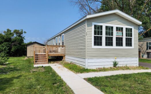 Brand New! Move Right In! 3 Months of Free Lot Rent!