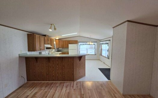 Neat and Clean! Many Updates! Available Immediately!